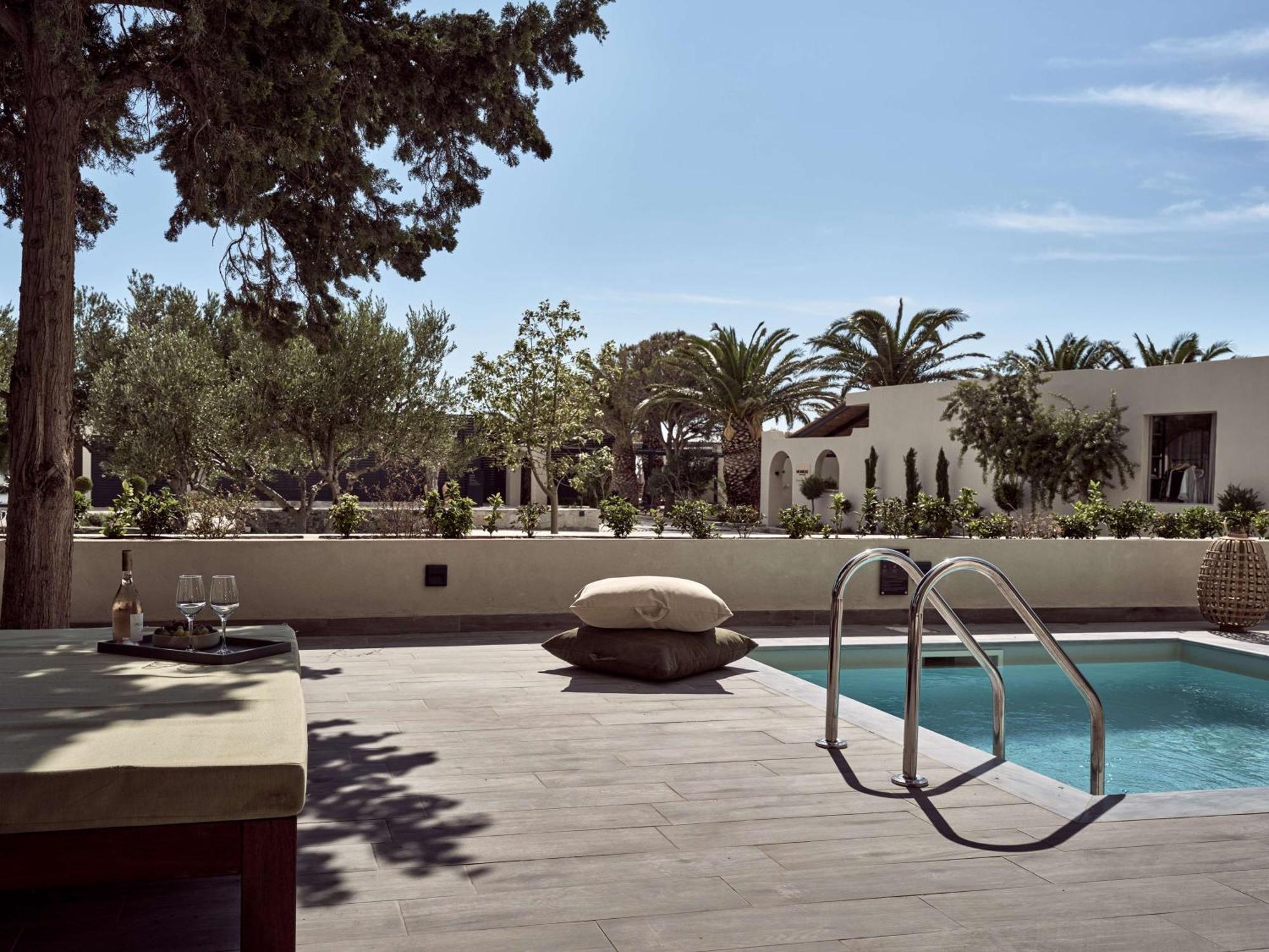 Numo Ierapetra Beach Resort Crete, Adults Only, Curio Collection Hilton Bagian luar foto