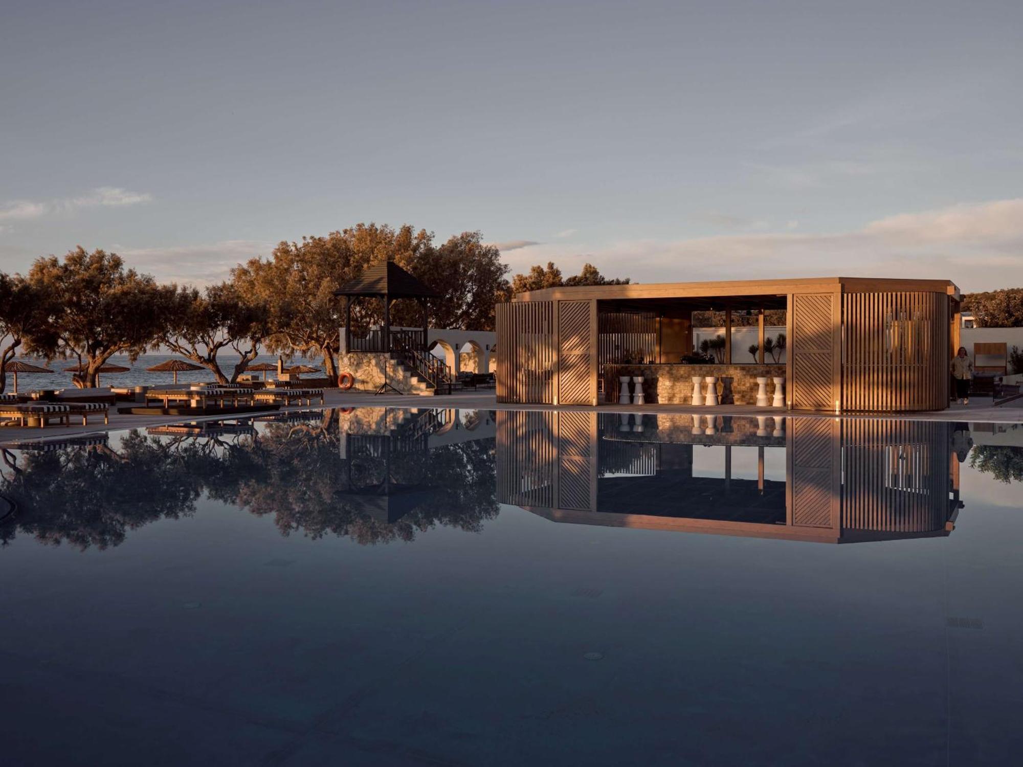 Numo Ierapetra Beach Resort Crete, Adults Only, Curio Collection Hilton Bagian luar foto