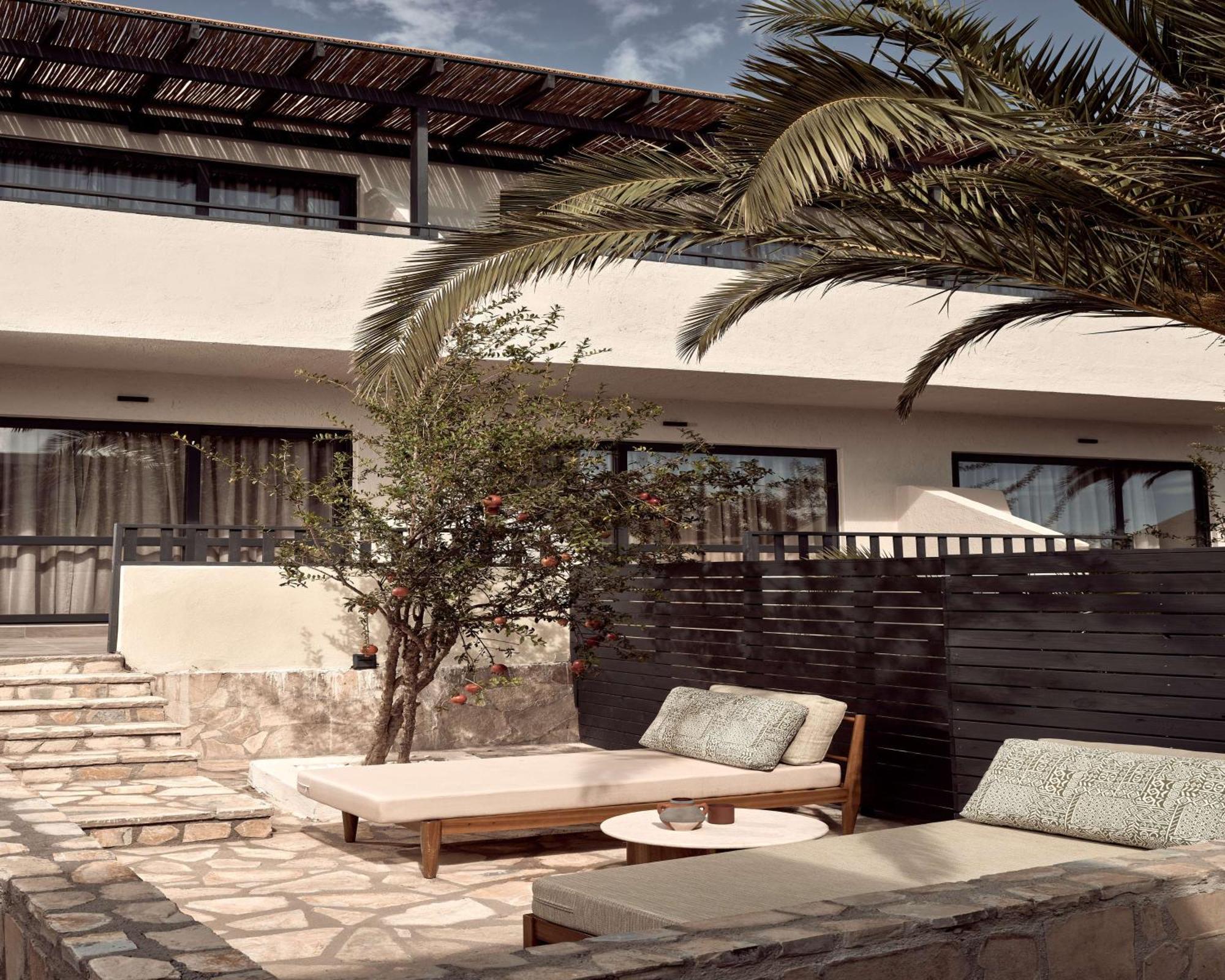 Numo Ierapetra Beach Resort Crete, Adults Only, Curio Collection Hilton Bagian luar foto